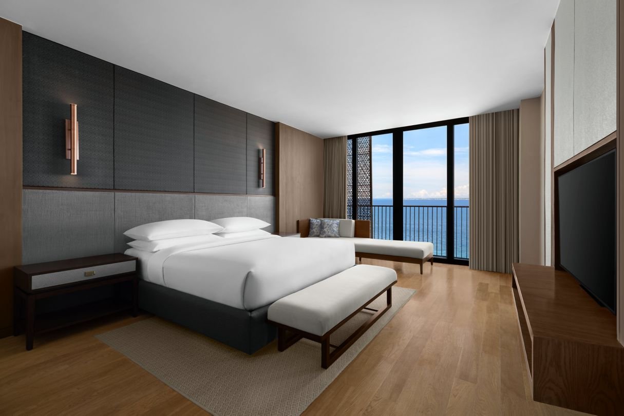 si-cebsi-junior-suite-bedroom23233-22499_Classic-Hor