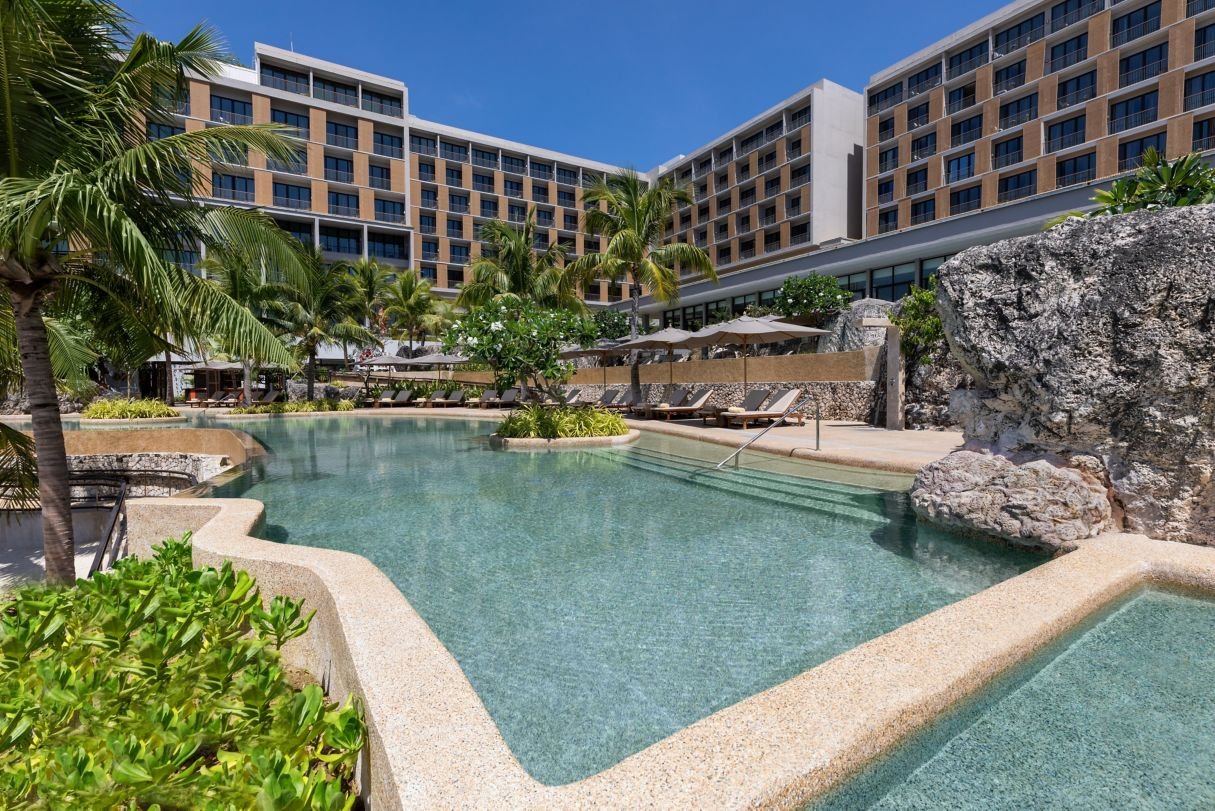 si-cebsi-swimming-pool-resort41061-84567_Classic-Hor